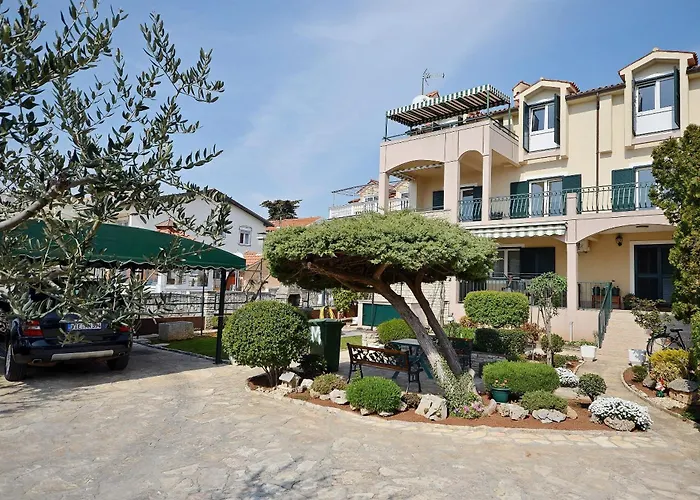 Zdenka Apartamento *